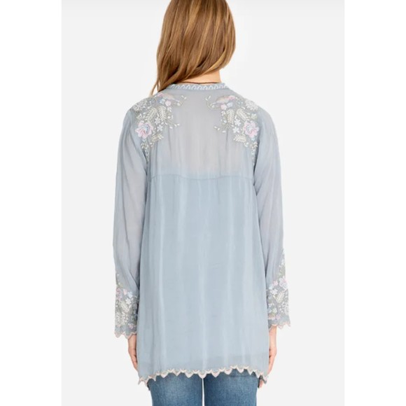 Johnny Was Women Embroidered Floral Mayan Tunic in Fog Small Scalloped Hem - Picture 3 of 16